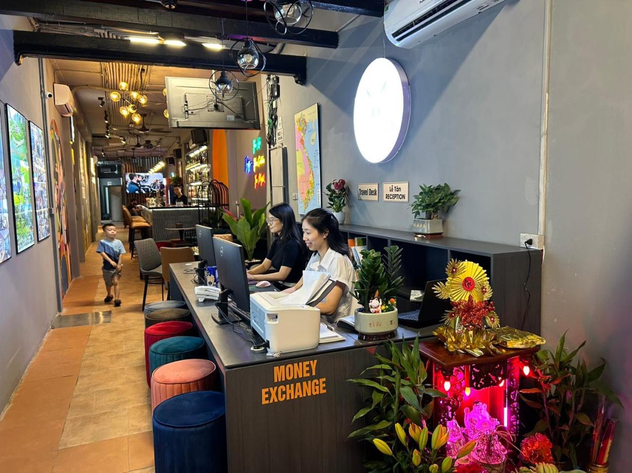 Awesome Hanoi Hostel Exterior photo